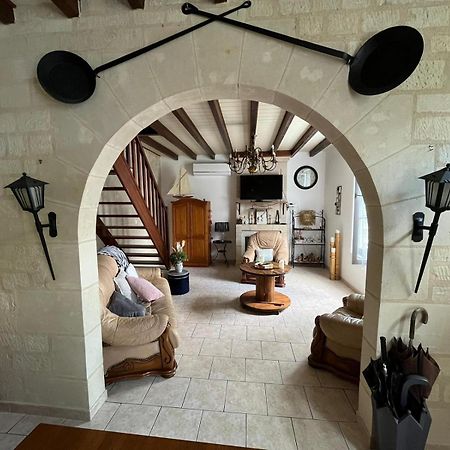 Gite Au Coeur De La Touraine La Chapelle-sur-Loire Eksteriør billede